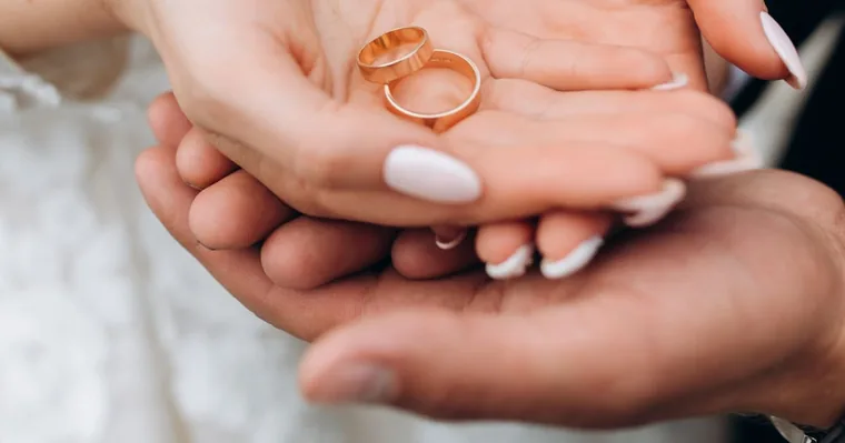 Aperçu d'un faire-part de mariage numérique partagé sur WhatsApp